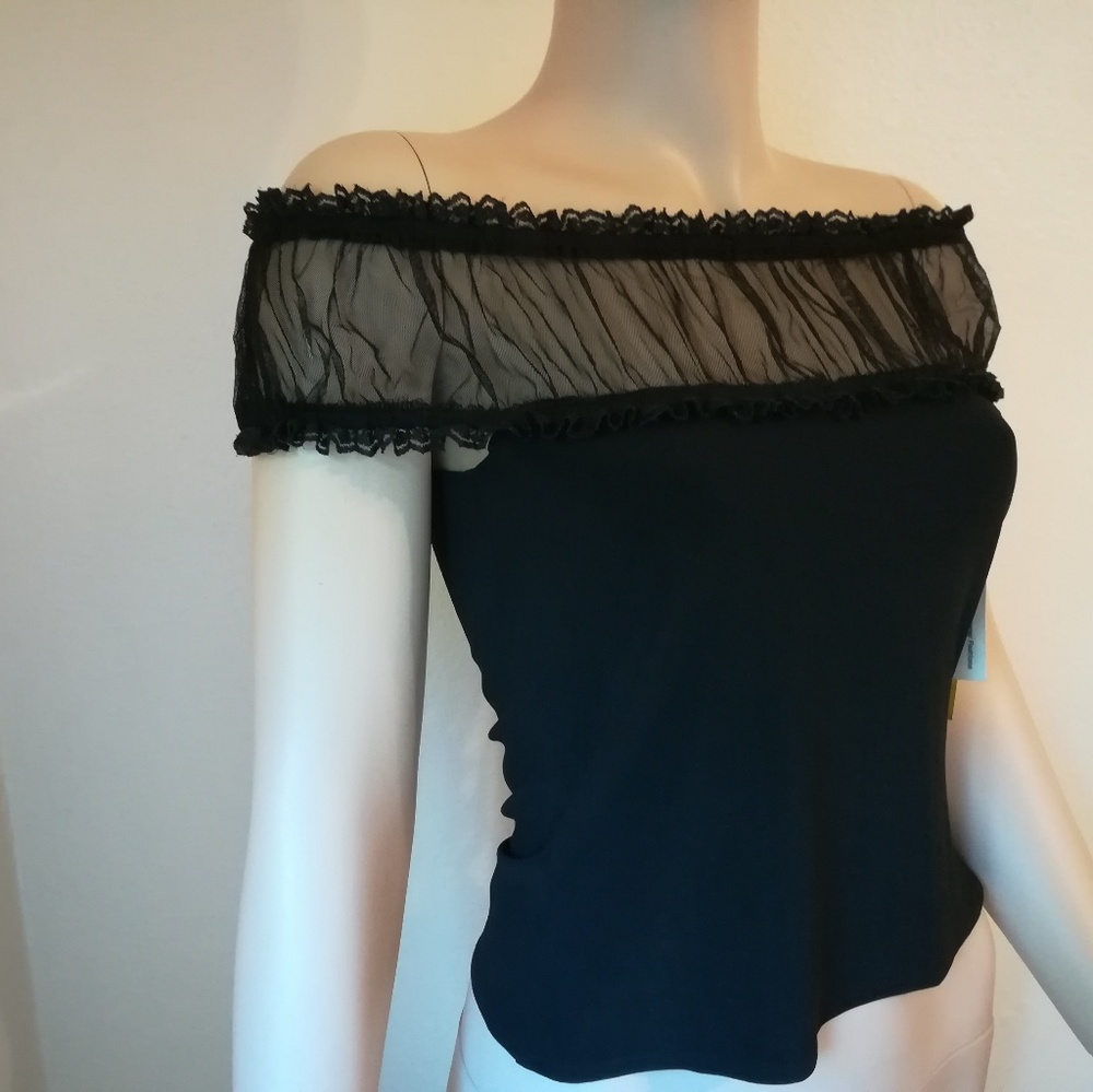 Cachet Top
